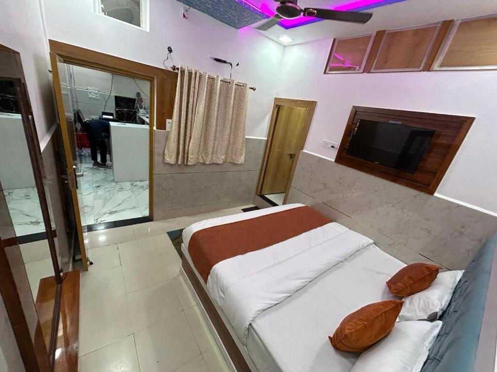 Hotel Town Grand Агра Экстерьер фото